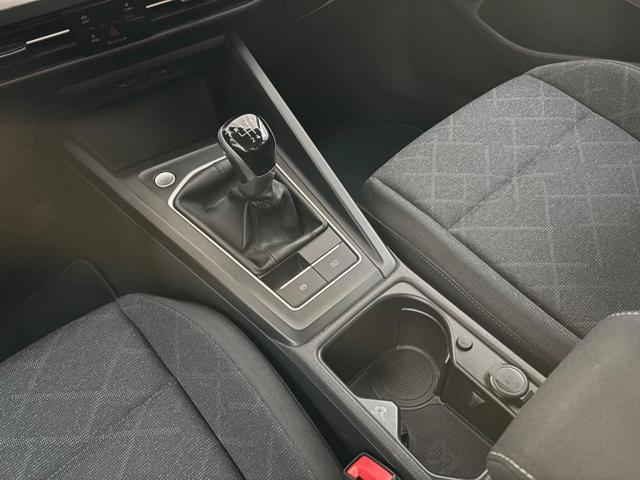 VOLKSWAGEN Golf usata, con Controllo automatico clima