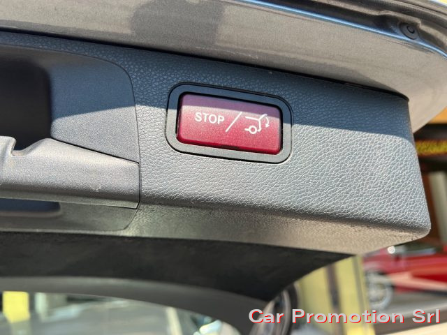 MERCEDES-BENZ E 220 usata, con Interni in pelle