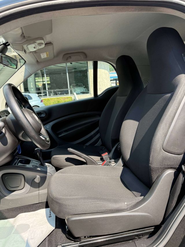 SMART ForTwo usata, con USB