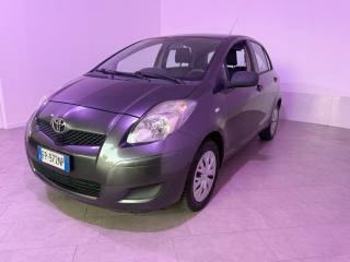 TOYOTA Yaris usata 17