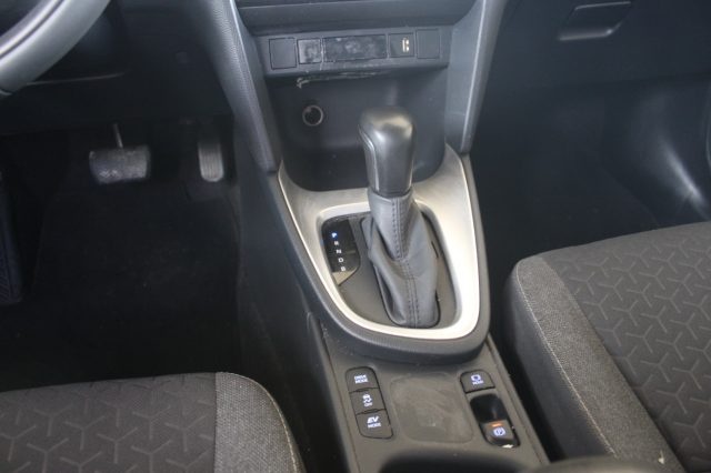 TOYOTA Yaris Cross usata, con Bracciolo