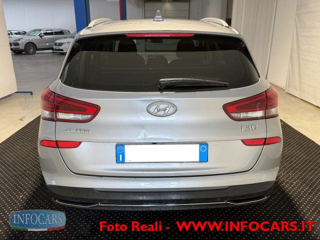 HYUNDAI i30 usata, con Touch screen