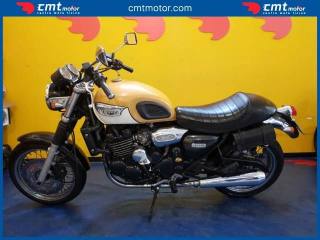 TRIUMPH Legend TT 900