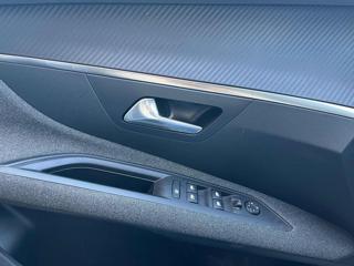 PEUGEOT 3008 usata, con Chiusura centralizzata