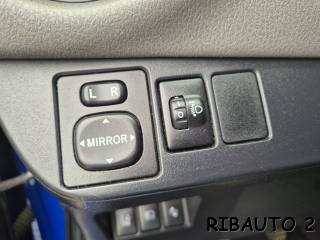 TOYOTA Yaris usata, con ESP