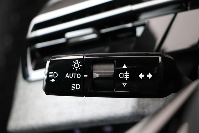 PEUGEOT 5008 usata, con Cruise Control