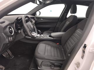 ALFA ROMEO Stelvio usata, con Controllo automatico clima