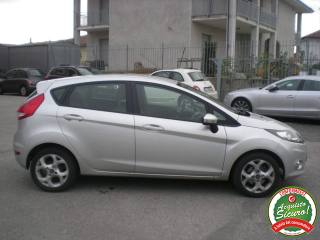 FORD Fiesta usata, con ESP