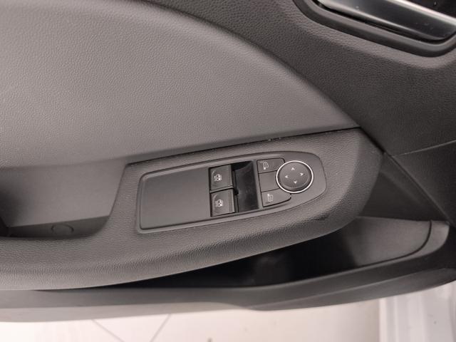 RENAULT Clio usata, con Fari LED