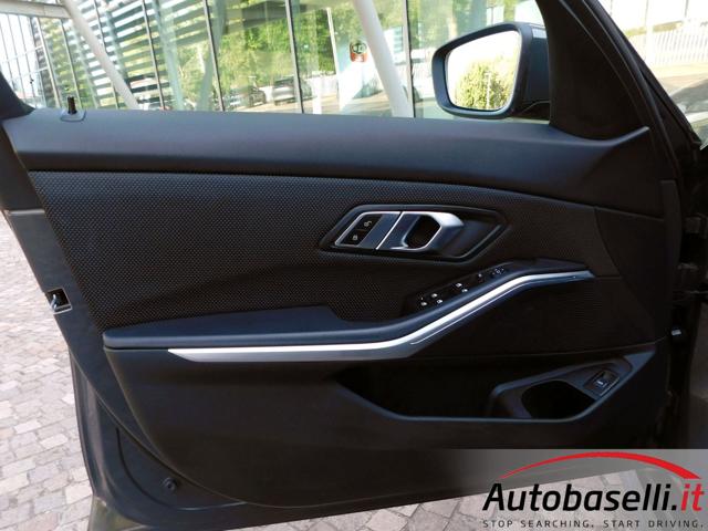 BMW 318 usata, con Sensore di luce
