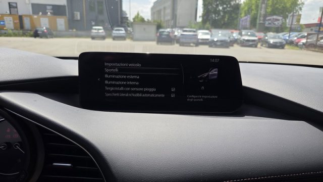 MAZDA 3 usata, con Autoradio digitale