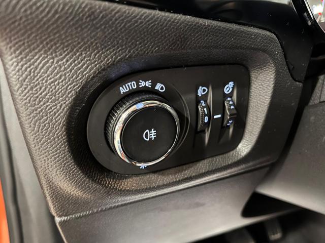 OPEL Corsa usata, con Cruise Control