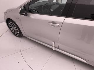 TOYOTA Corolla usata, con Specchietto retrovisore con funzione antiabbagliamento