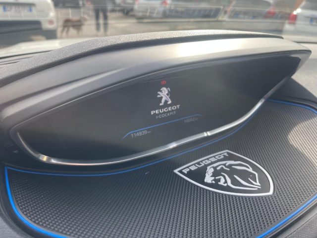 PEUGEOT 5008 usata, con Controllo elettronico della corsia