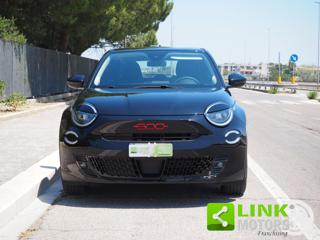 FIAT 600e usata, con USB