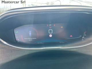 PEUGEOT 5008 usata, con Volante in pelle
