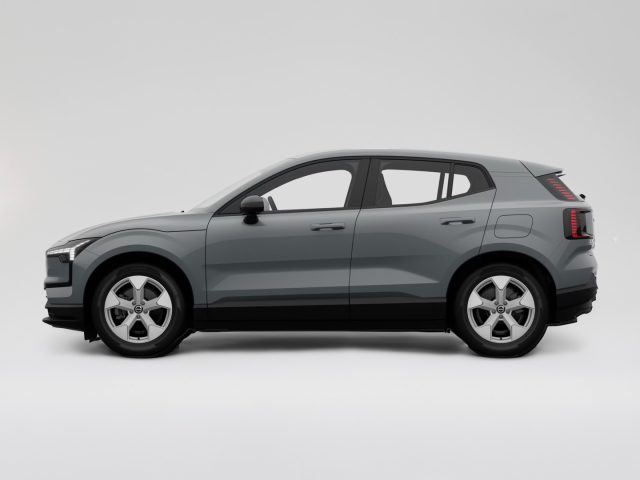 VOLVO EX30 usata, con Airbag laterali