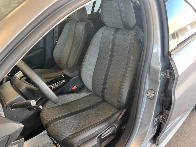 PEUGEOT 208 usata, con Autoradio digitale