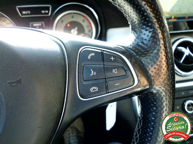 MERCEDES-BENZ CLA 200 usata, con Fari LED