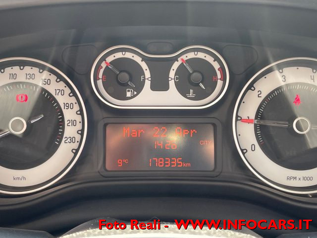 FIAT 500L usata, con USB