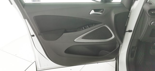 OPEL Crossland X usata 57