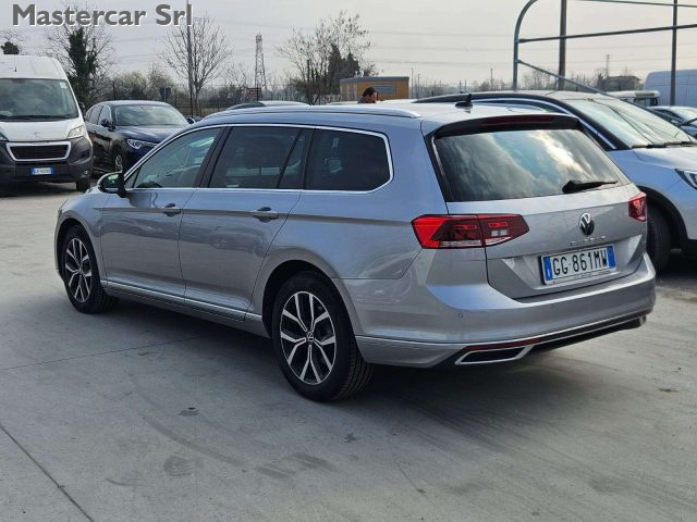 VOLKSWAGEN Passat Variant usata, con Airbag Passeggero