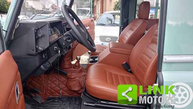 LAND ROVER Defender usata, con Interni in pelle