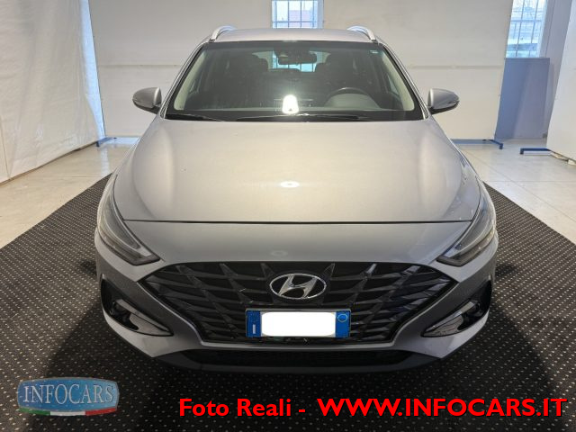 HYUNDAI i30 usata, con Volante in pelle