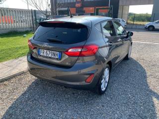 FORD Fiesta usata, con Autoradio