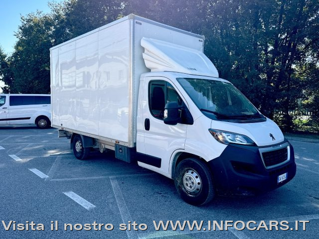 PEUGEOT Boxer usata, con ABS