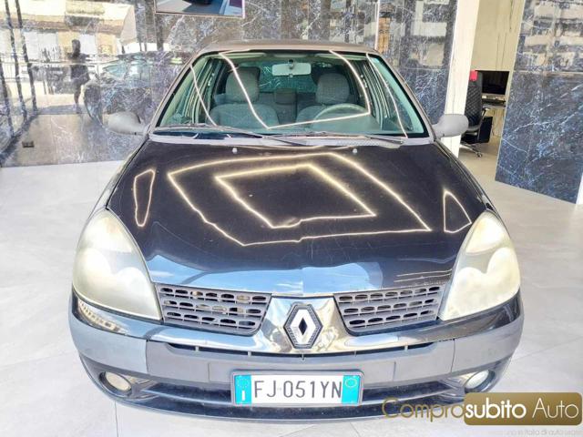 RENAULT Clio usata, con Airbag