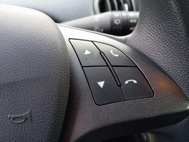 LANCIA Ypsilon usata, con MP3