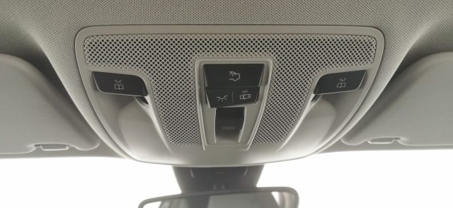 MERCEDES-BENZ GLA 200 usata, con Freno di stazionamento elettrico