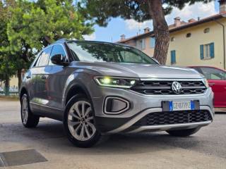 VOLKSWAGEN T-Roc usata 136