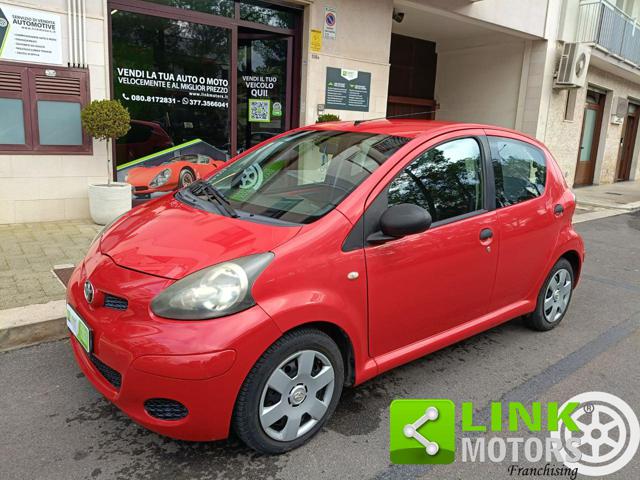 TOYOTA Aygo usata 32