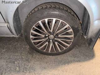 VOLKSWAGEN T6 usata, con Fendinebbia