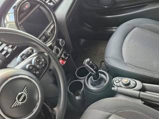 MINI Cooper usata, con Leve al volante
