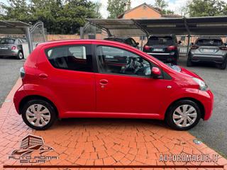 TOYOTA Aygo usata, con Autoradio