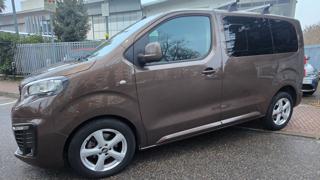 PEUGEOT Traveller usata, con Airbag