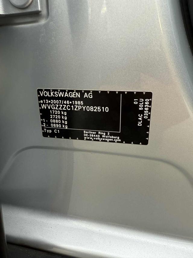 VOLKSWAGEN T-Cross usata, con Sedile posteriore sdoppiato