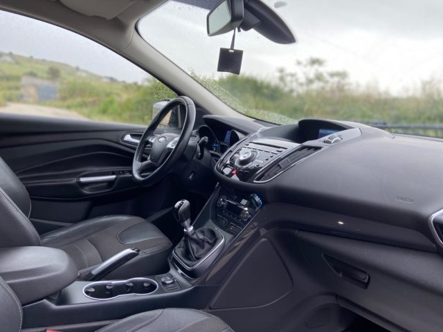 FORD Kuga usata, con USB