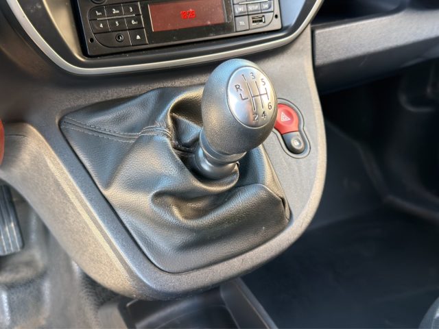 RENAULT Kangoo usata 13