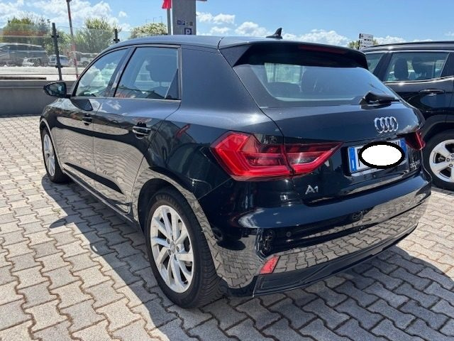 AUDI A1 usata, con Autoradio