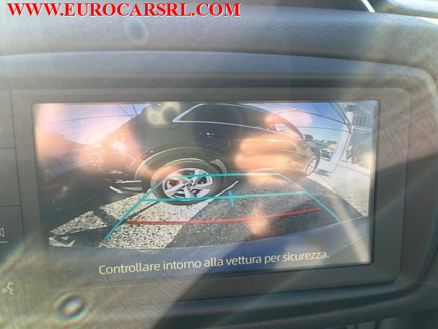 TOYOTA Yaris usata 26