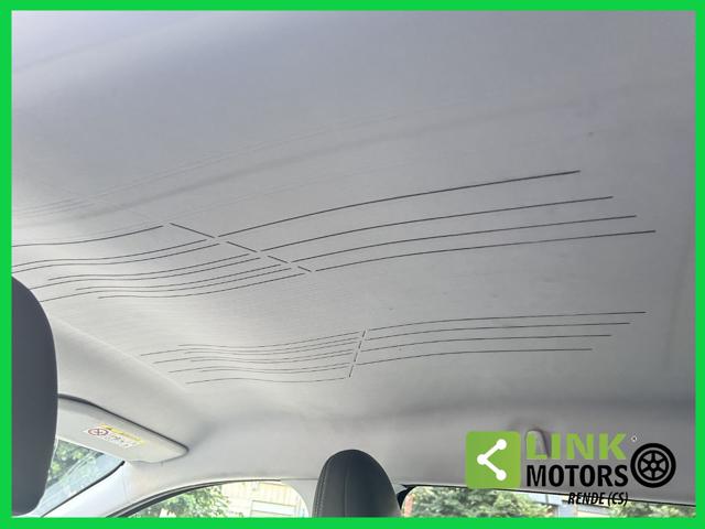 PEUGEOT 2008 usata, con Specchietto retrovisore con funzione antiabbagliamento