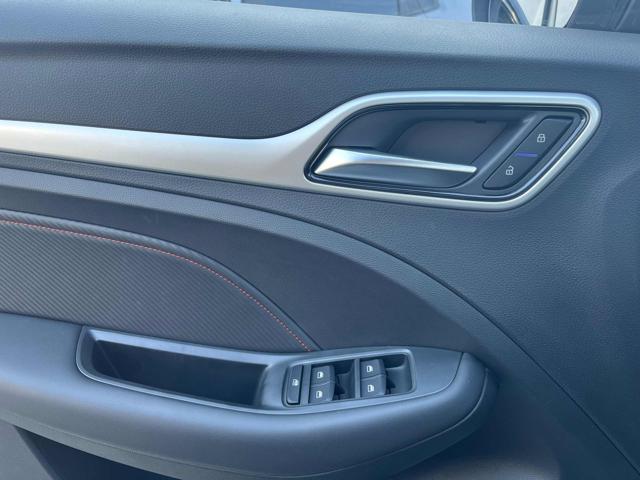 MG ZS usata, con Autoradio