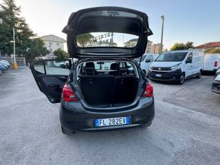 OPEL Corsa usata, con Autoradio