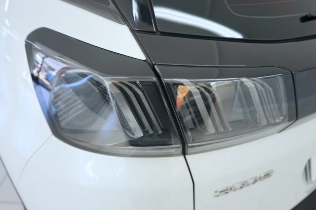 PEUGEOT 3008 usata 29