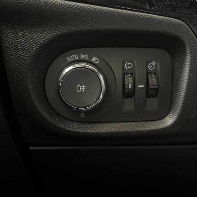 OPEL Corsa usata, con Bracciolo