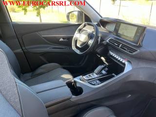 PEUGEOT 3008 usata, con Sensori di parcheggio posteriori